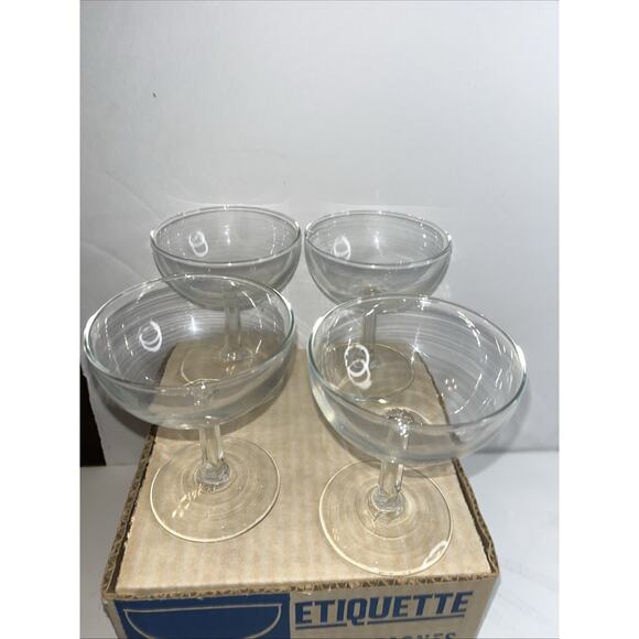 4 Champagne -Wine Glass Luminarc Etiquette France Margarita Glass #2805 MCM Box - Picture 2 of 6
